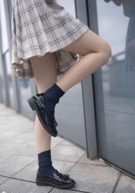 菠萝菠萝蜜在线看f_BD英语手机在线看
