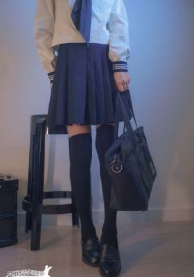 丰满艳妇岳的引诱hd电影_蓝光超清免费观看