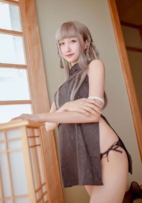 年轻老师6大胸女教师_HD超清免费观看